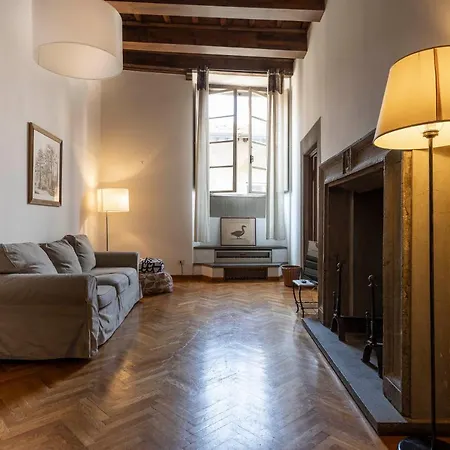 Ponte Vecchio Deluxe Apartment Florence