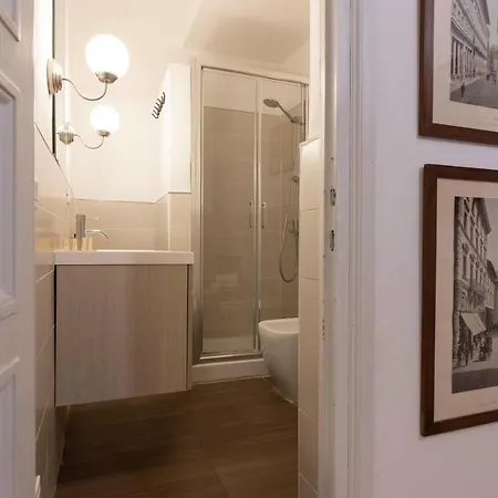 Ponte Vecchio Deluxe Apartment