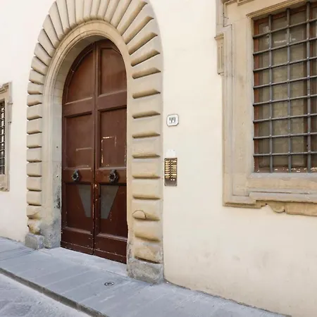 Ponte Vecchio Deluxe Apartment Florence