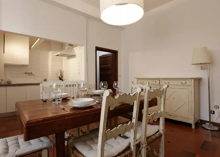 Ponte Vecchio Deluxe Apartment