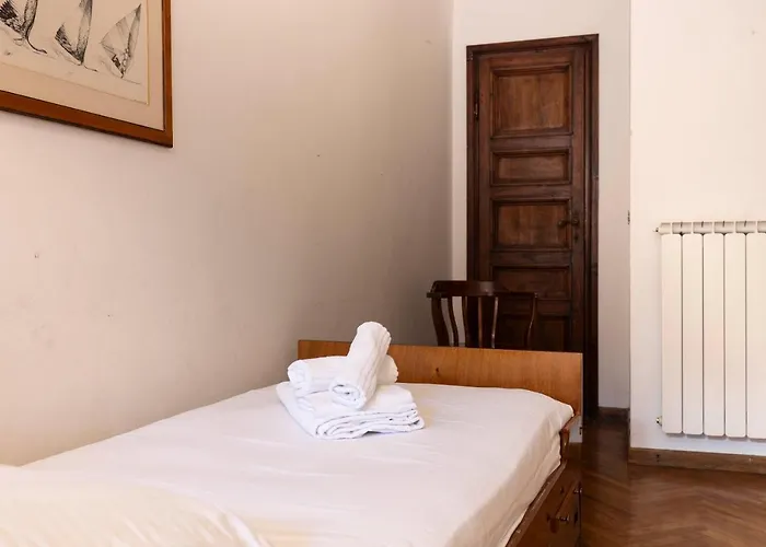 Ponte Vecchio Deluxe Apartment