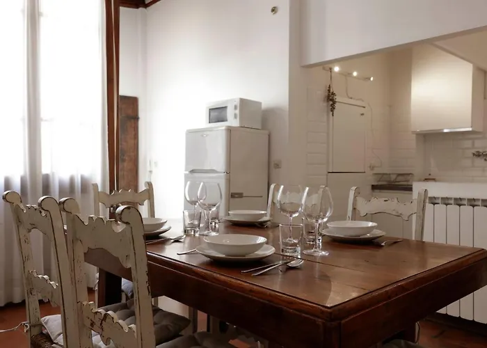 Ponte Vecchio Deluxe Apartment